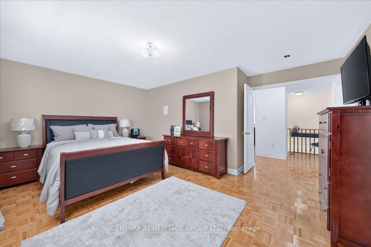 19 Reynolds Avenue photo 23
