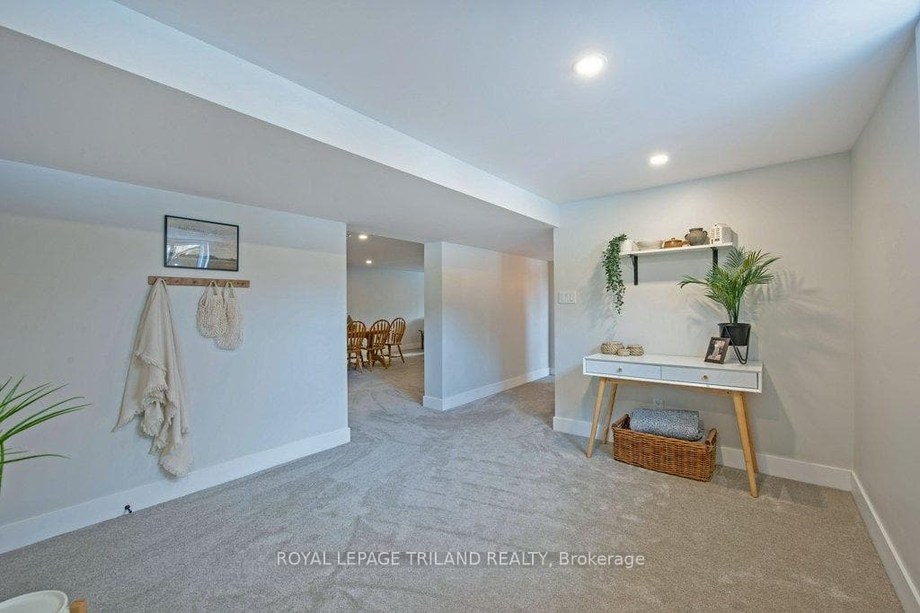 8169 Union Road photo 21