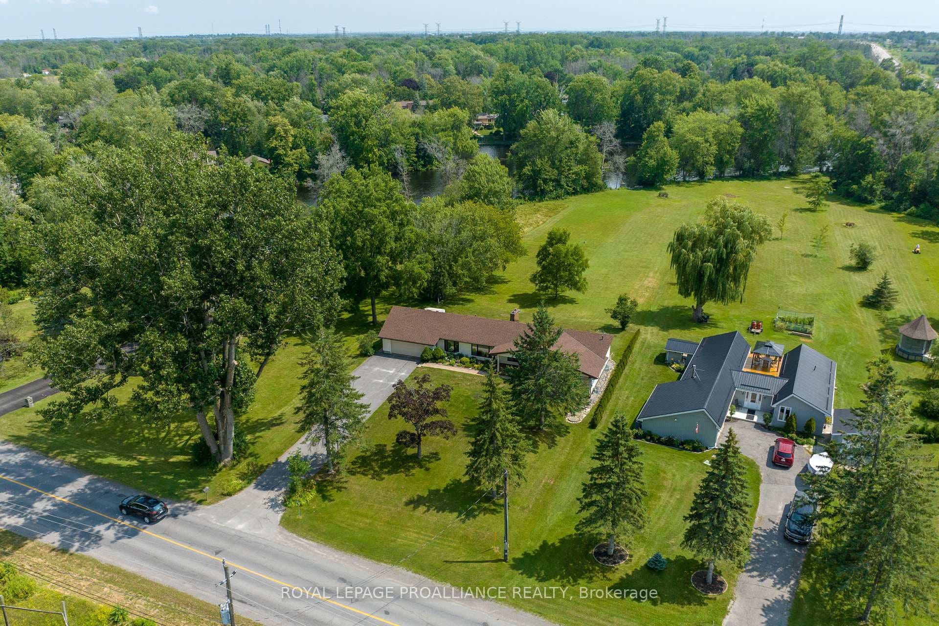 38 Harmony Road photo 3