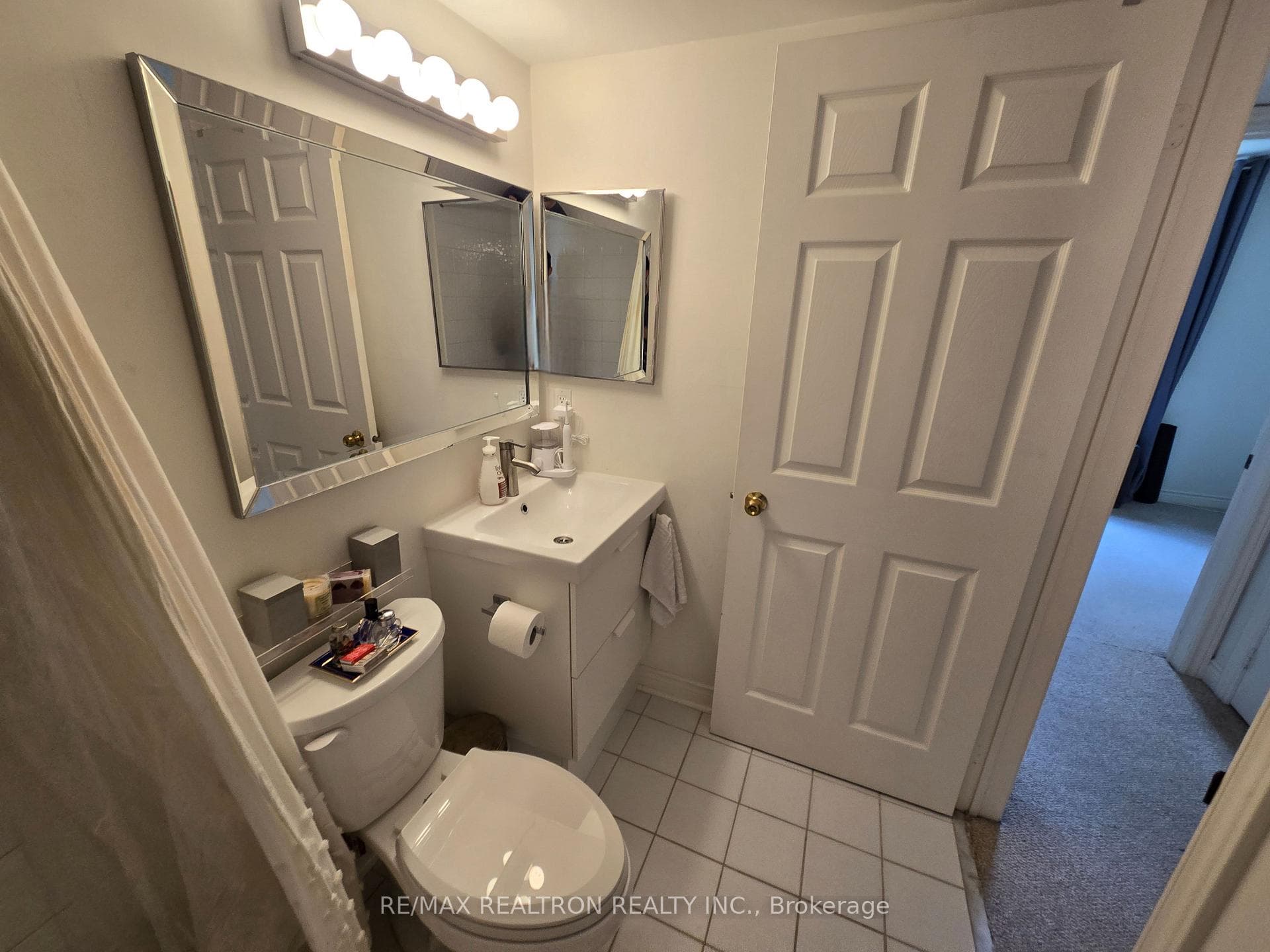 98 Redpath Avenue Unit Th16 photo 18