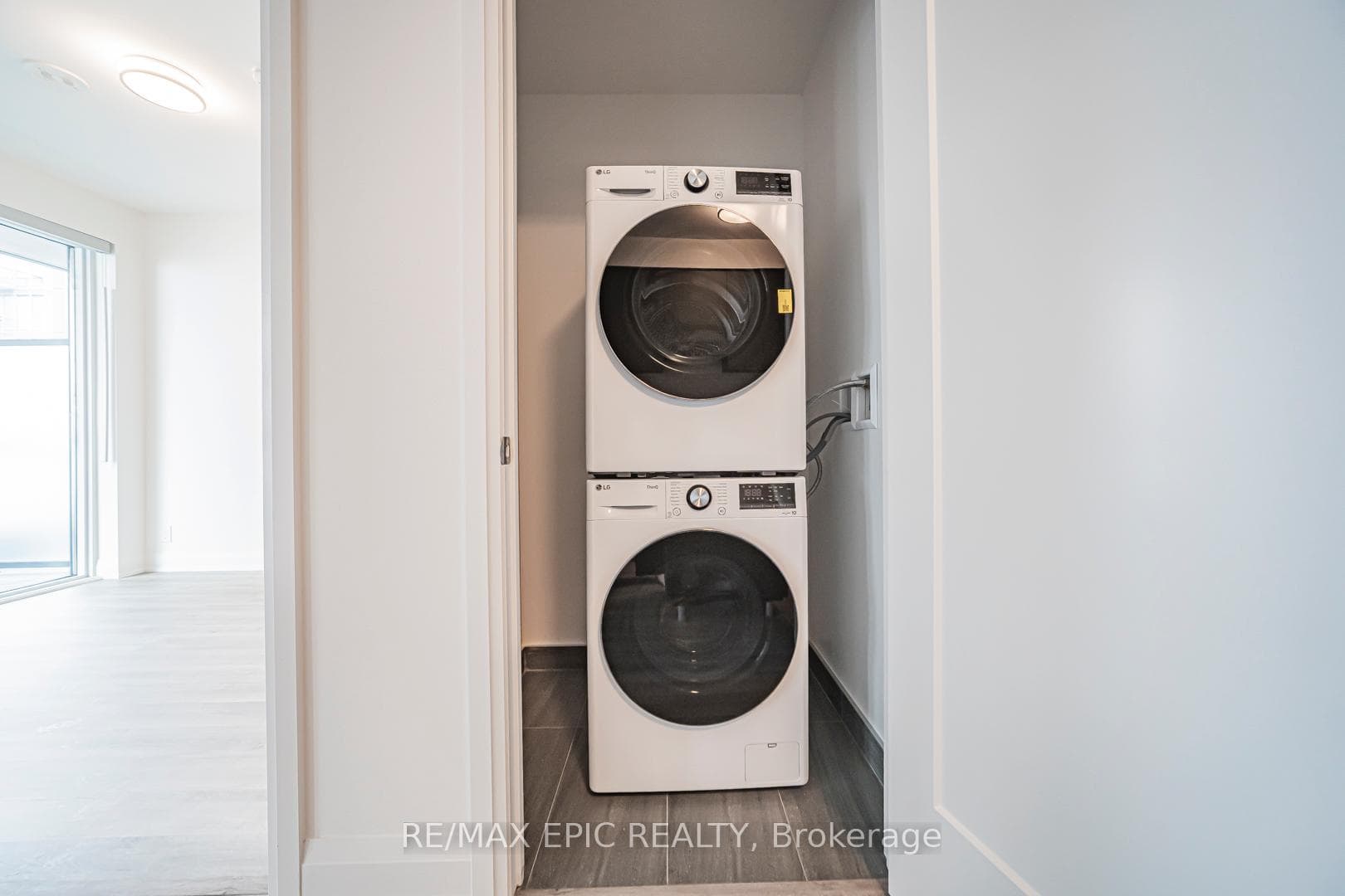 65 Broadway Avenue Unit 3102 photo 11
