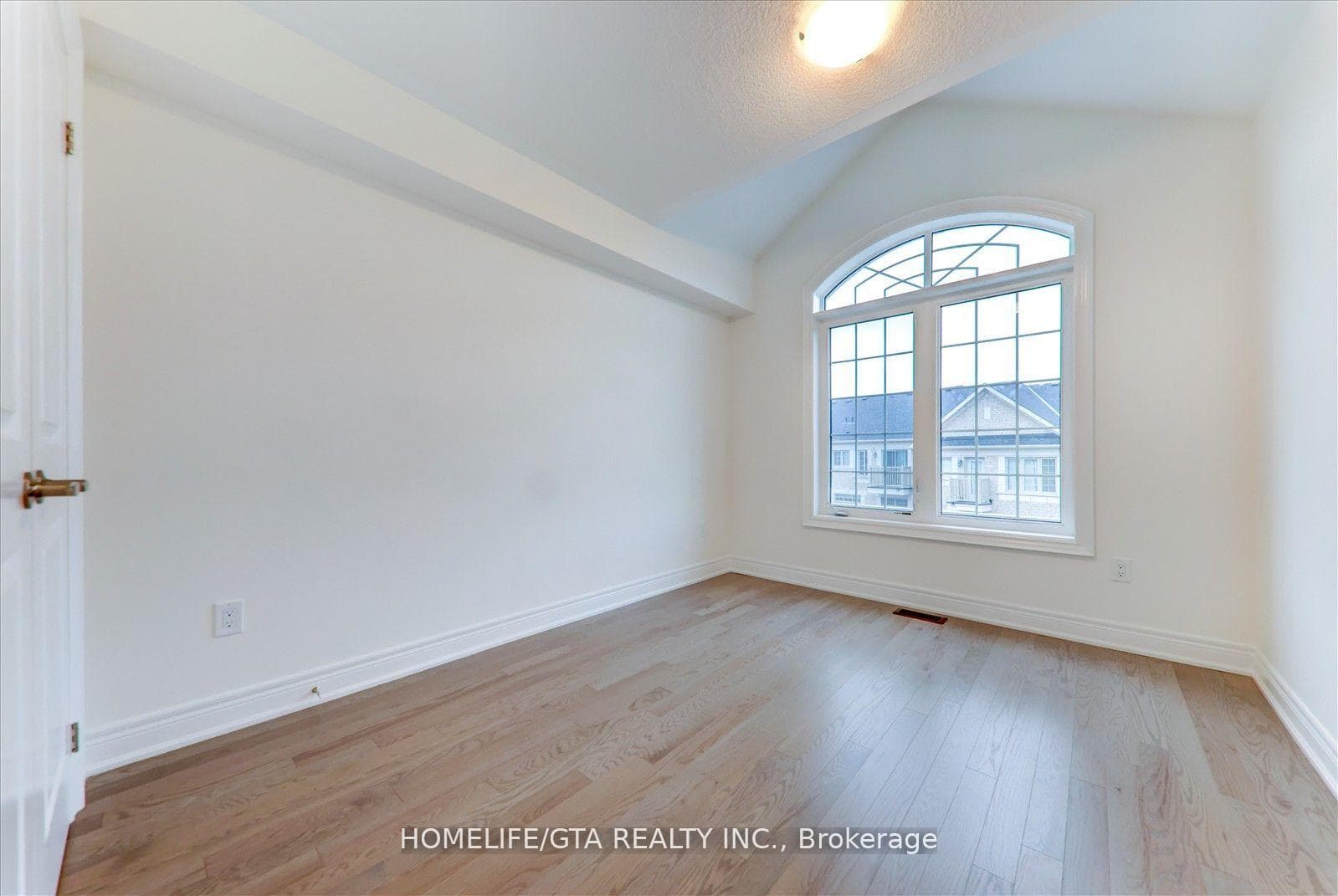 6 Phillipsen Way photo 29