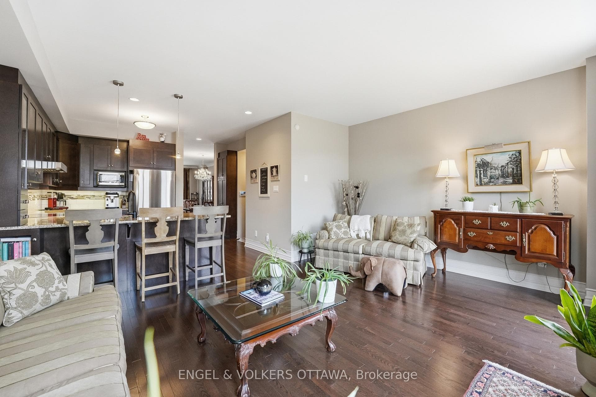 127 Beatrice Drive photo 19