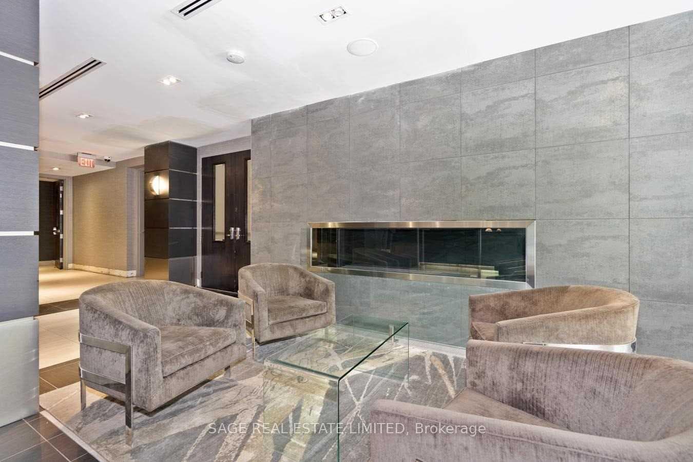 399 Adelaide Street Unit 605 photo 7