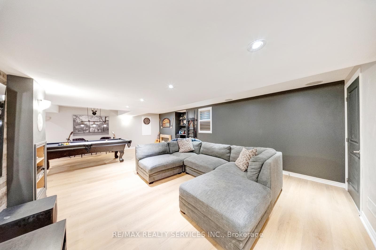277 Potts Terrace photo 38