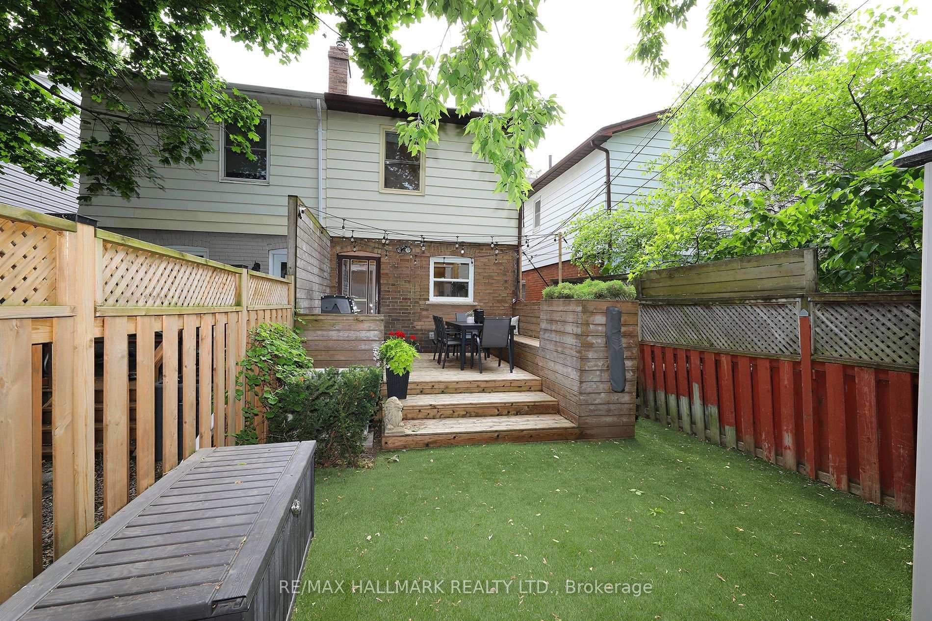 339 Scarborough Road photo 46