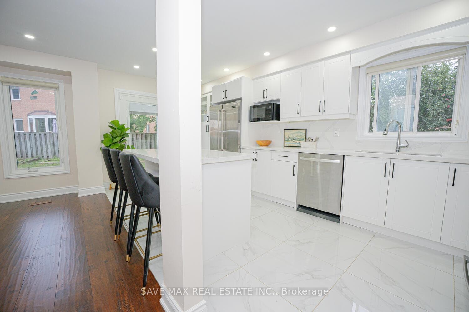16 Albemarle Court photo 13