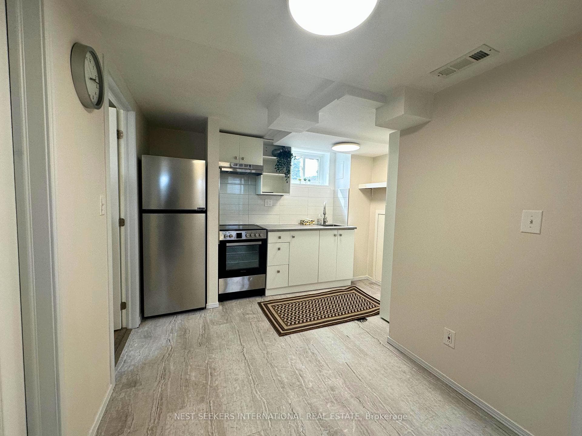 494 Oshawa Boulevard photo 5