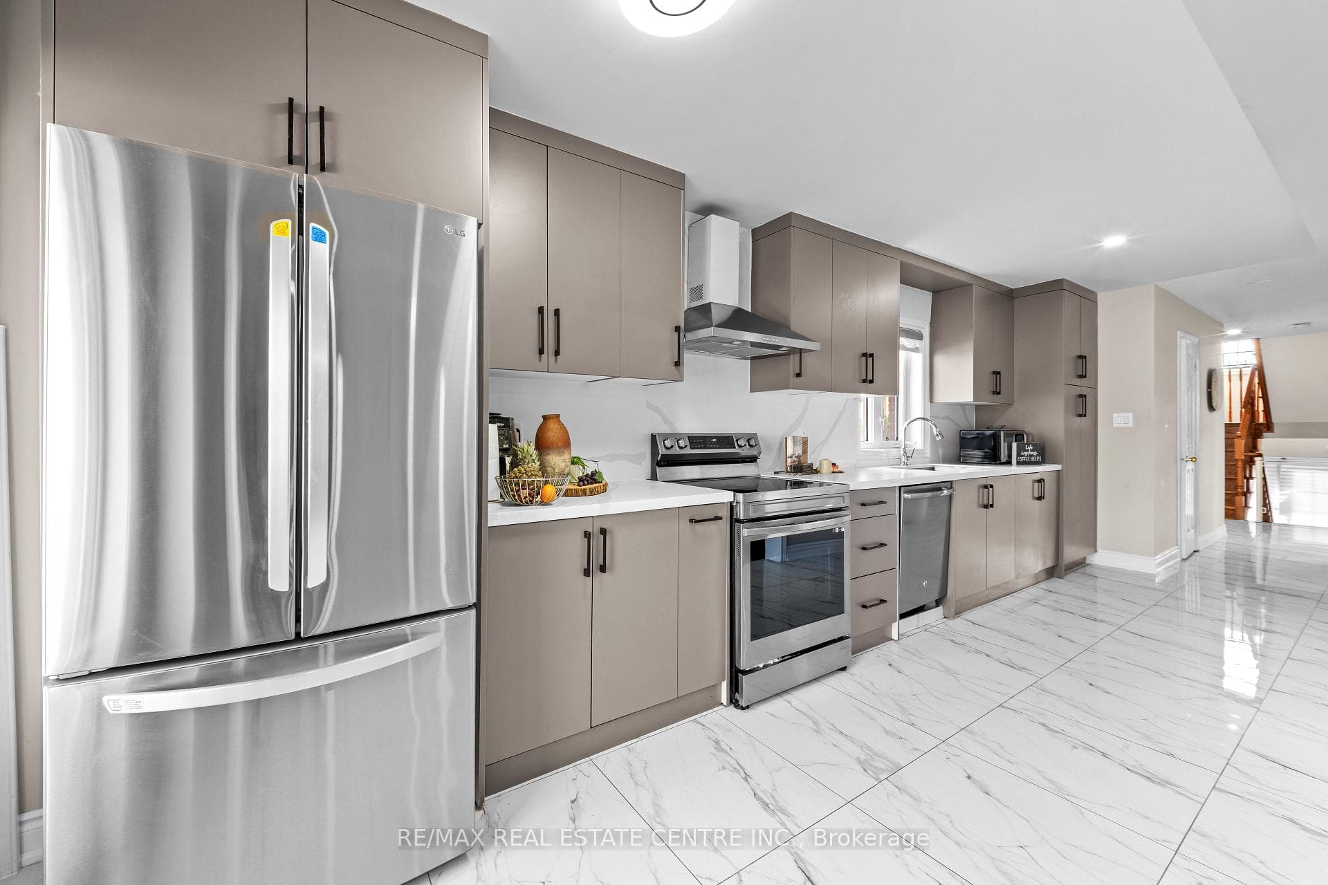 42 Domenico Crescent photo 13