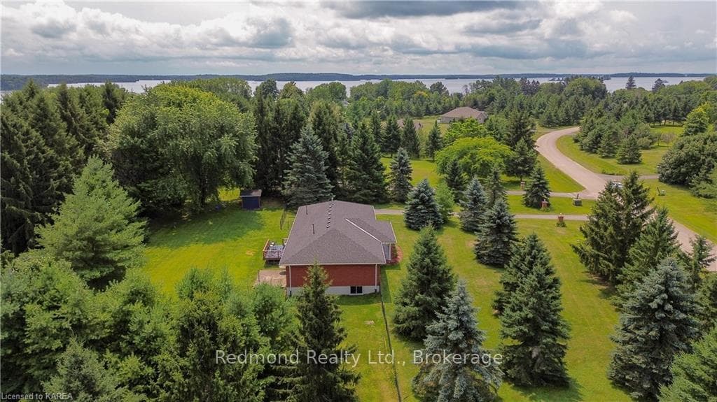 83 CONNERS Drive photo 40