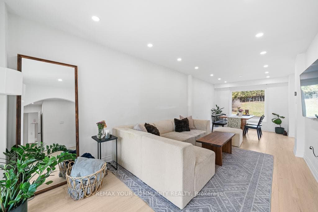 34 Park Lane Circle photo 4