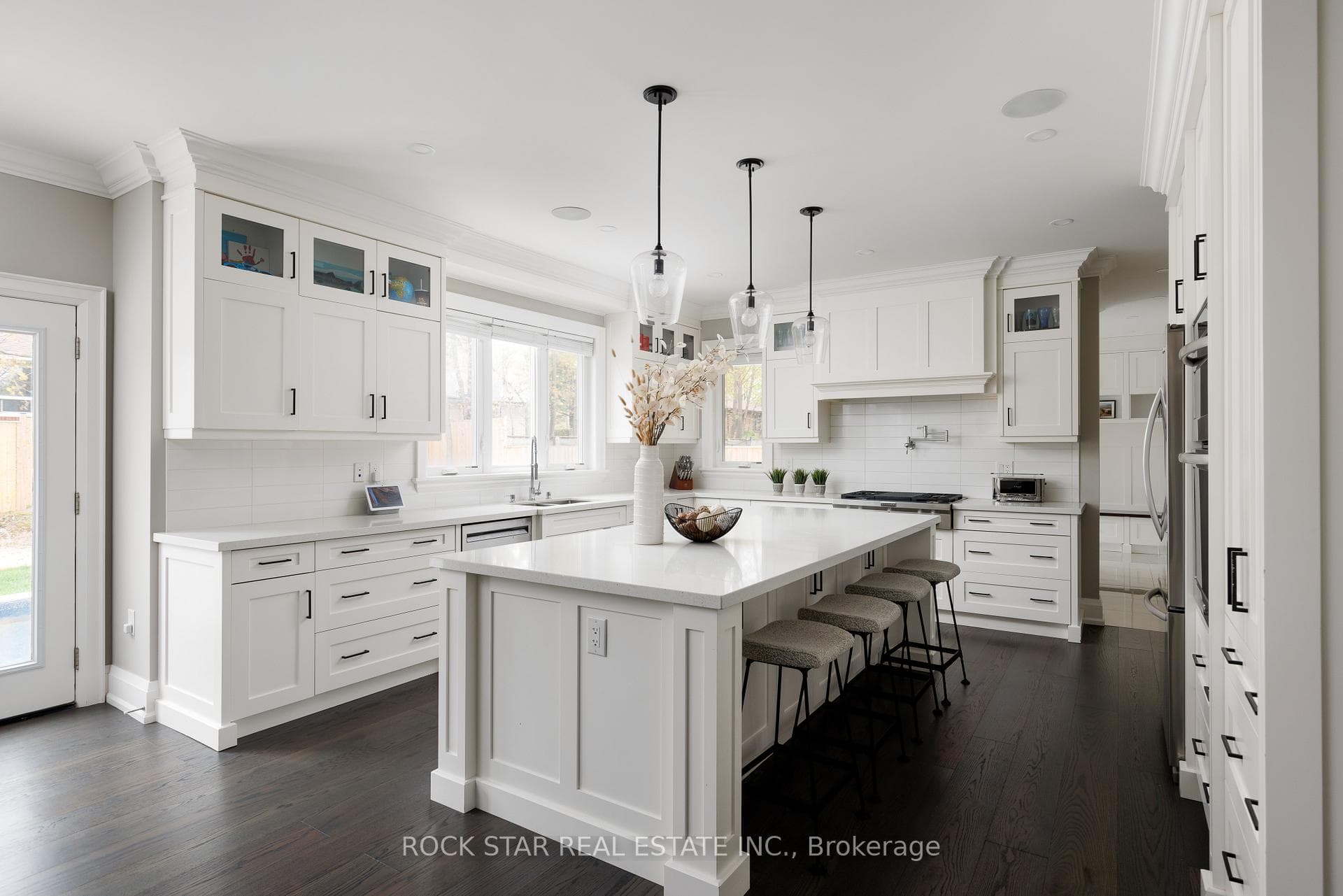 540 Weir Avenue photo 18