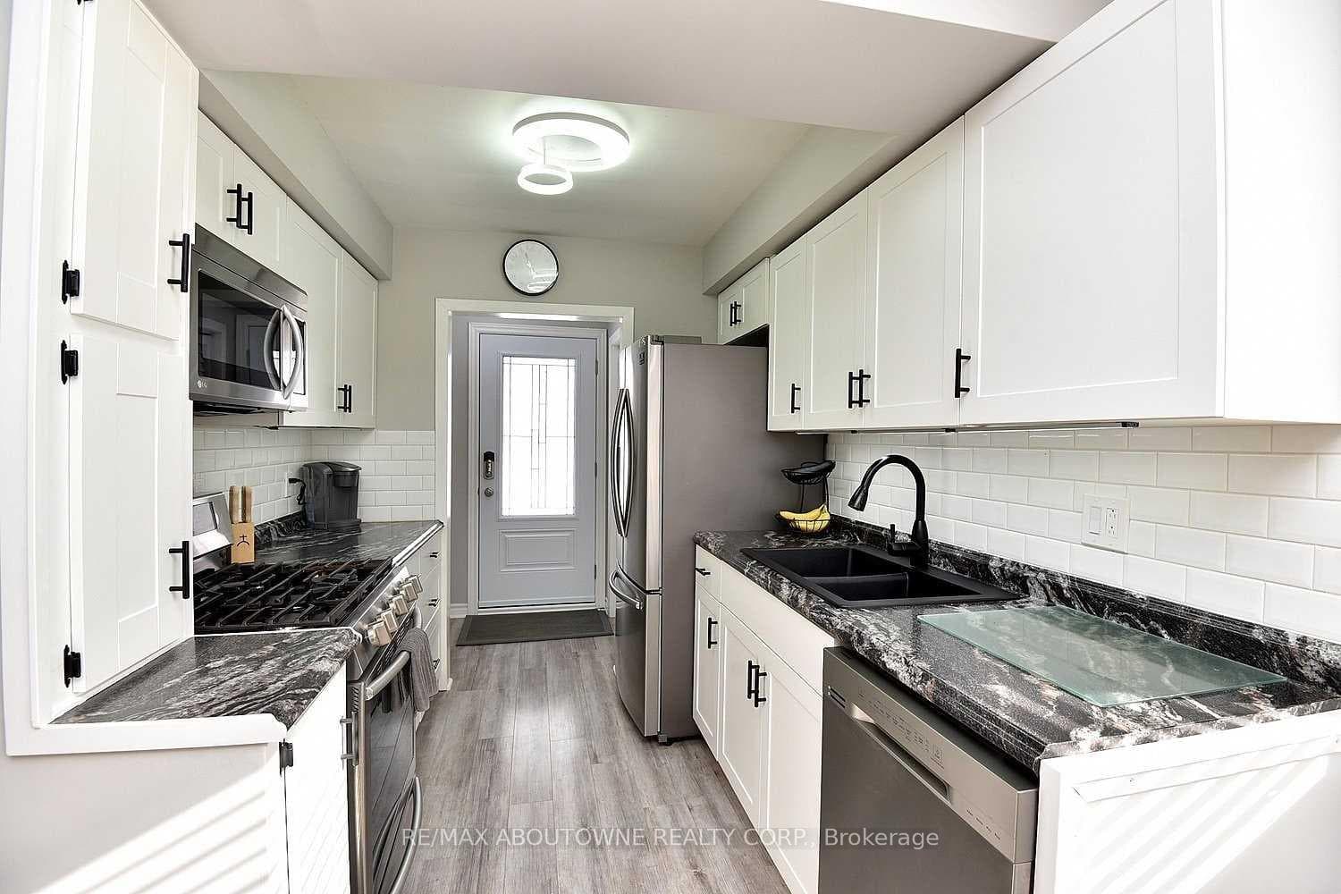 314 Bevan Drive photo 9