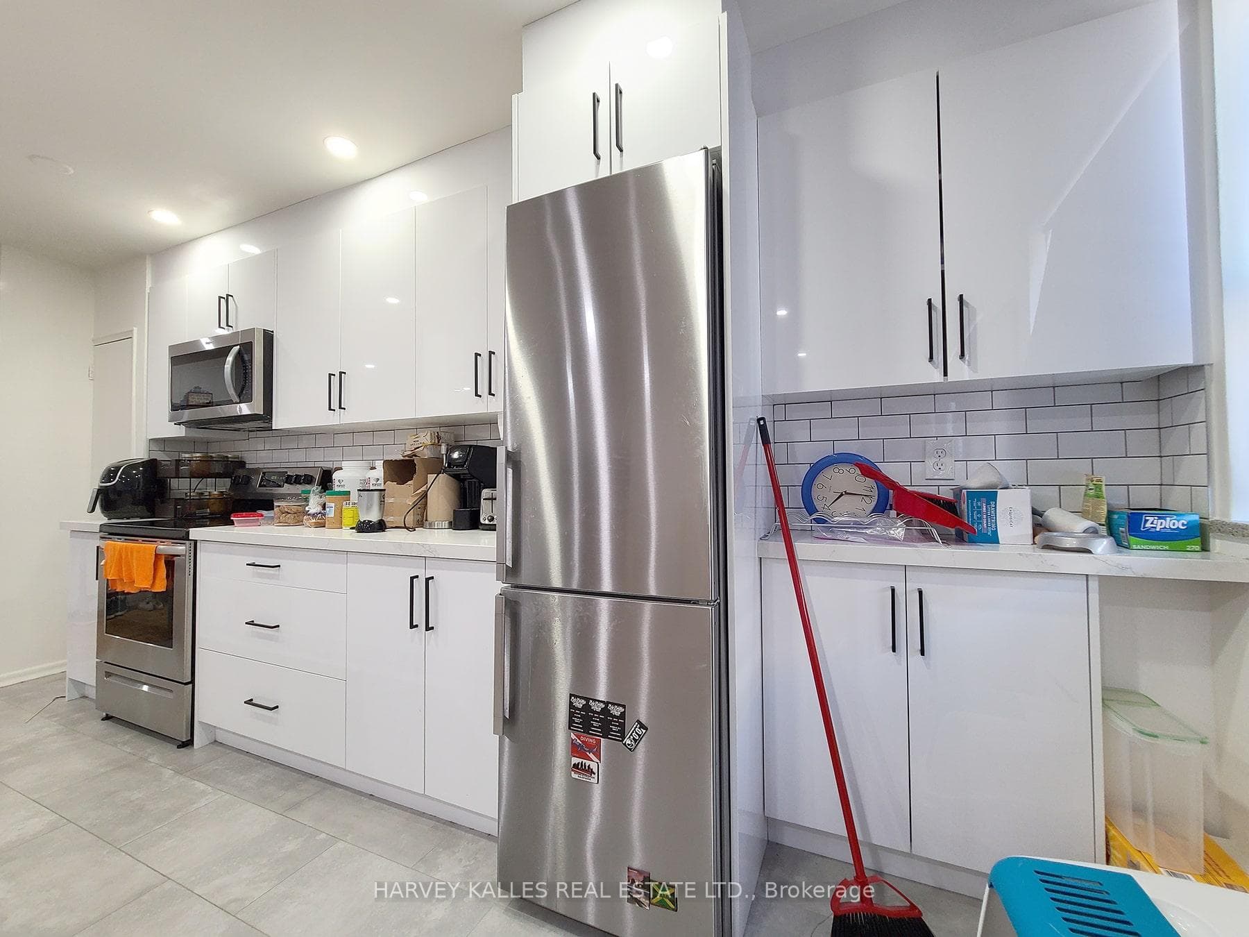 1751 Victoria Pk Avenue Unit 306 photo 8