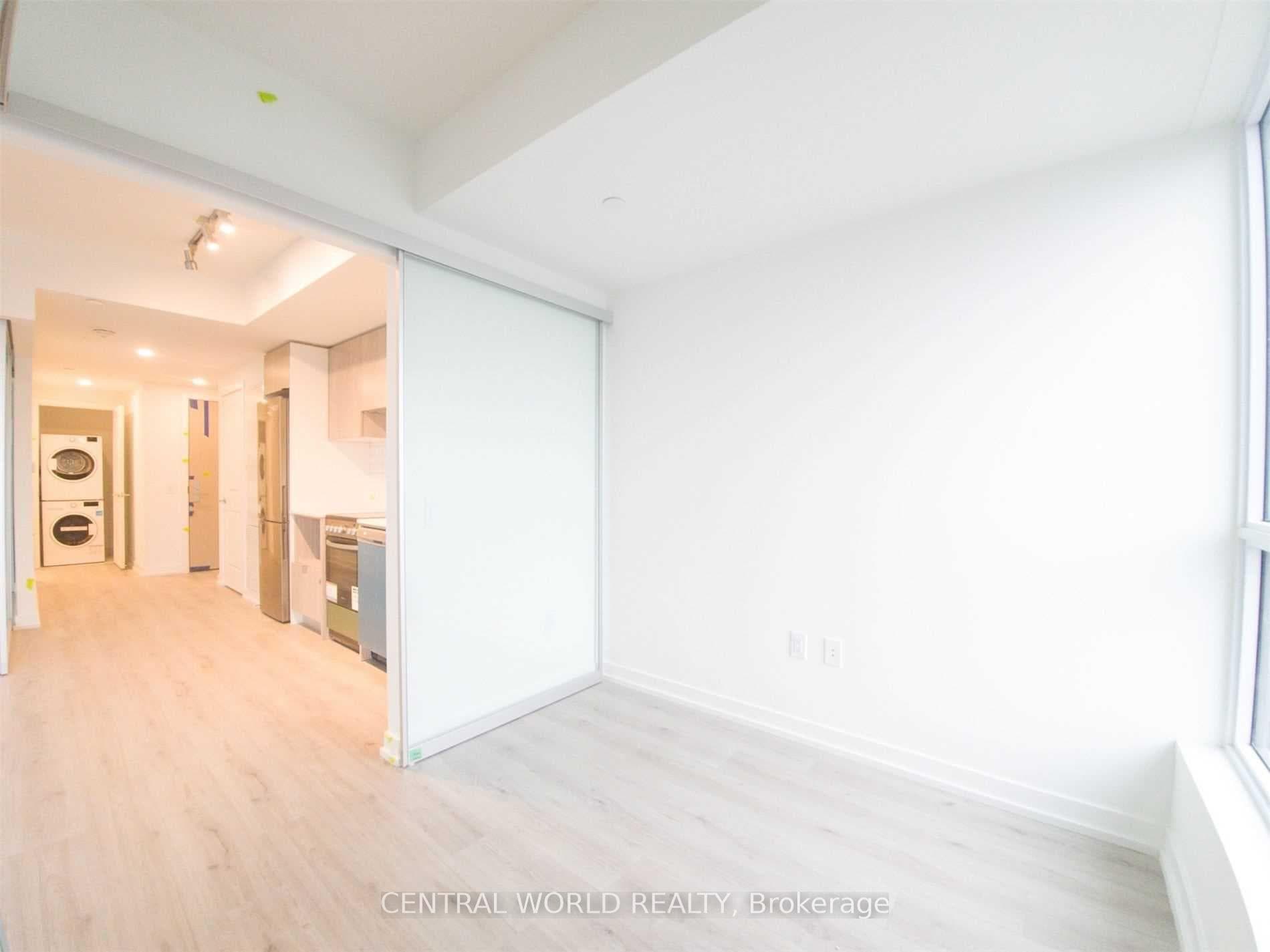 395 Bloor Street Unit 4005 photo 7