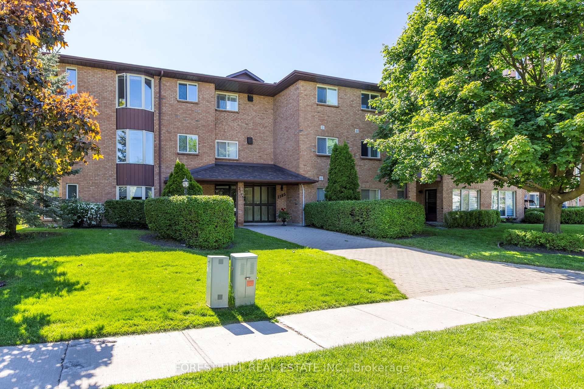 2185 Walker Avenue Unit 202 photo 6