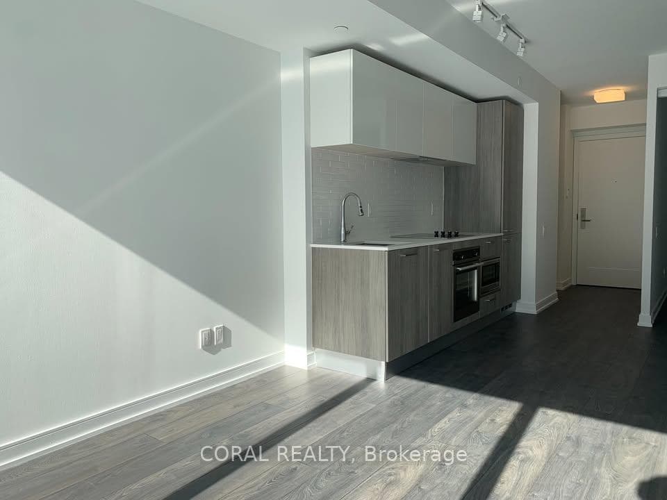 3 Gloucester Street Unit 303 photo 5
