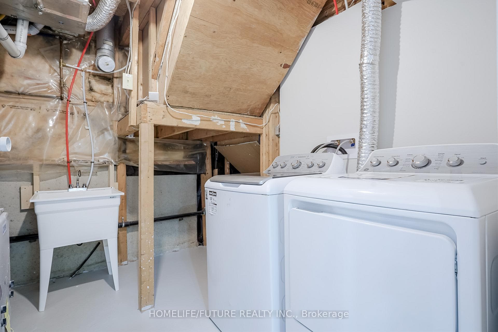 91 Joycedale Street Unit Bsmt photo 17
