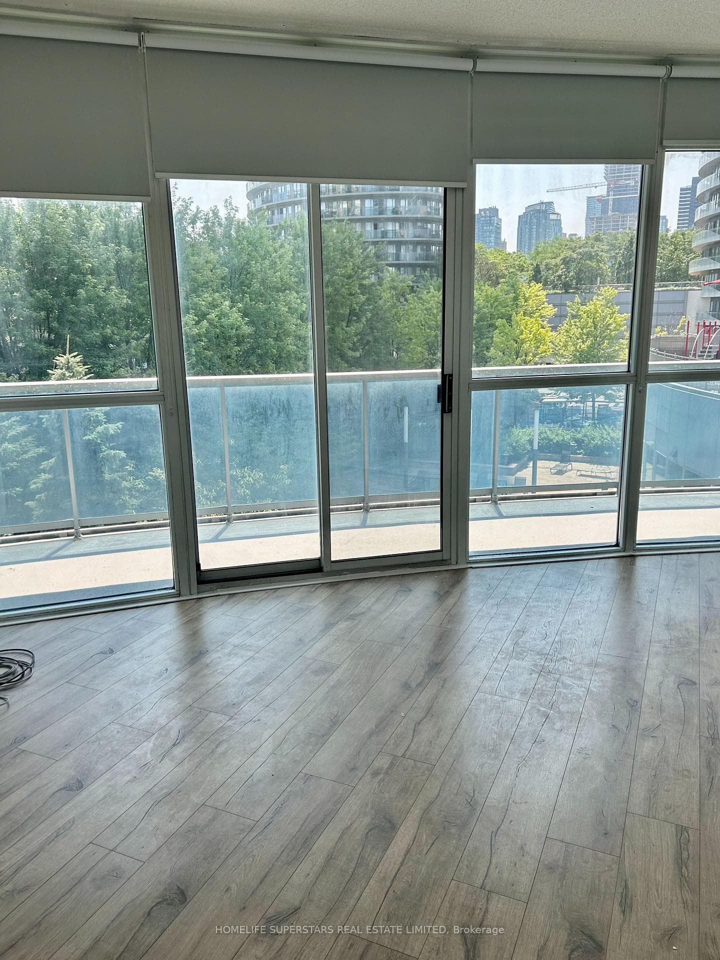 80 Absolute Avenue Unit 306 photo 8