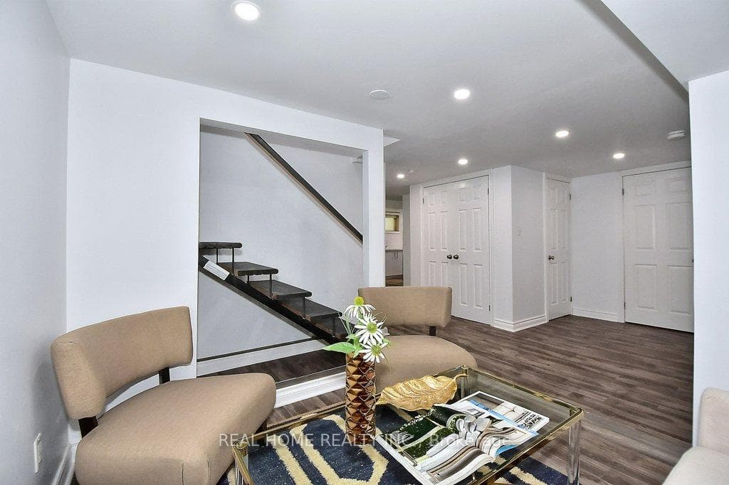 51 Gladman Avenue photo 23