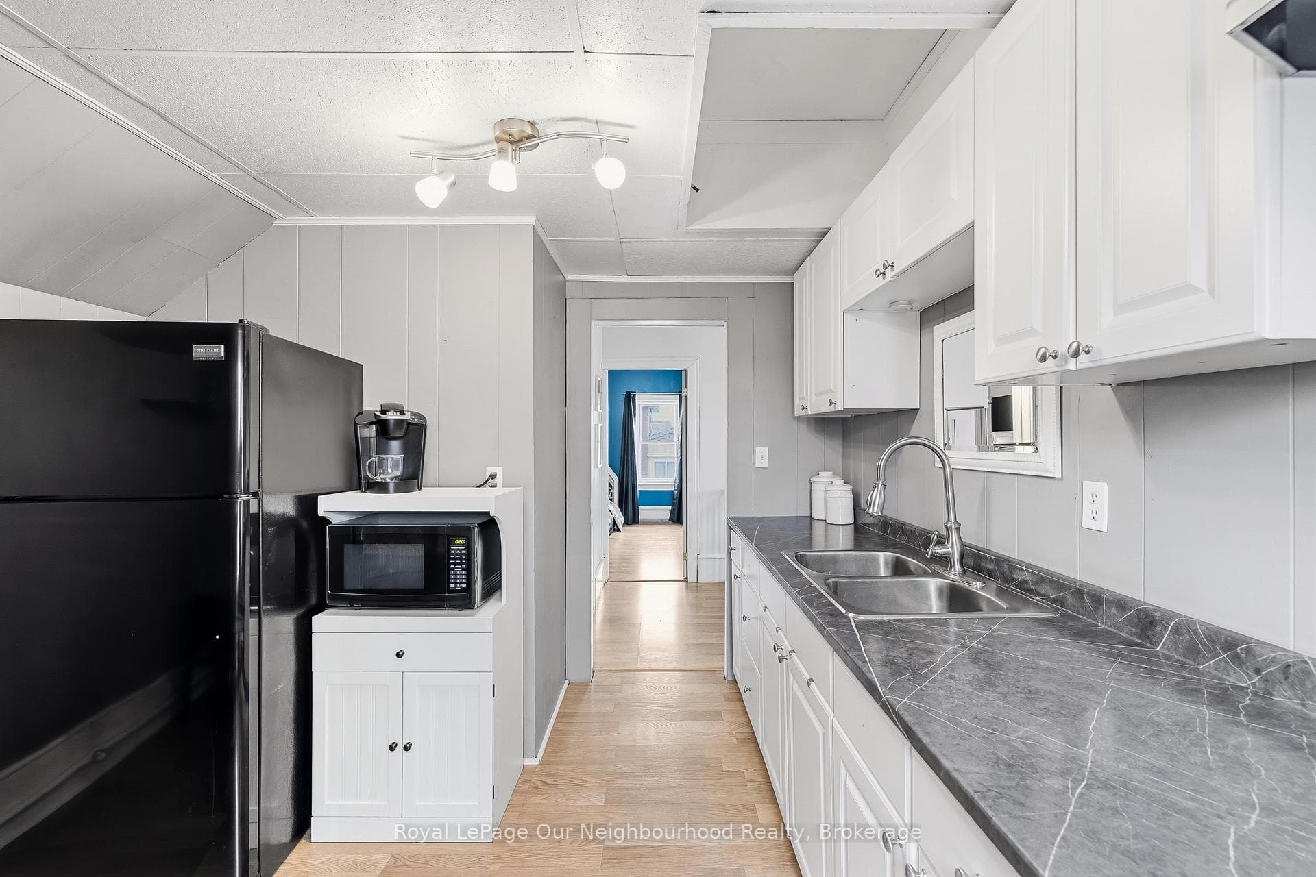 162 Dundas Street photo 30