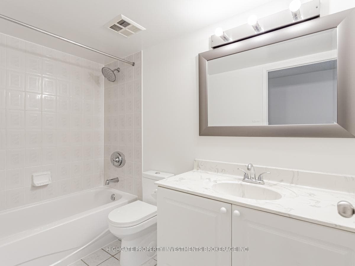 233 Beecroft Road Unit 101 photo 20