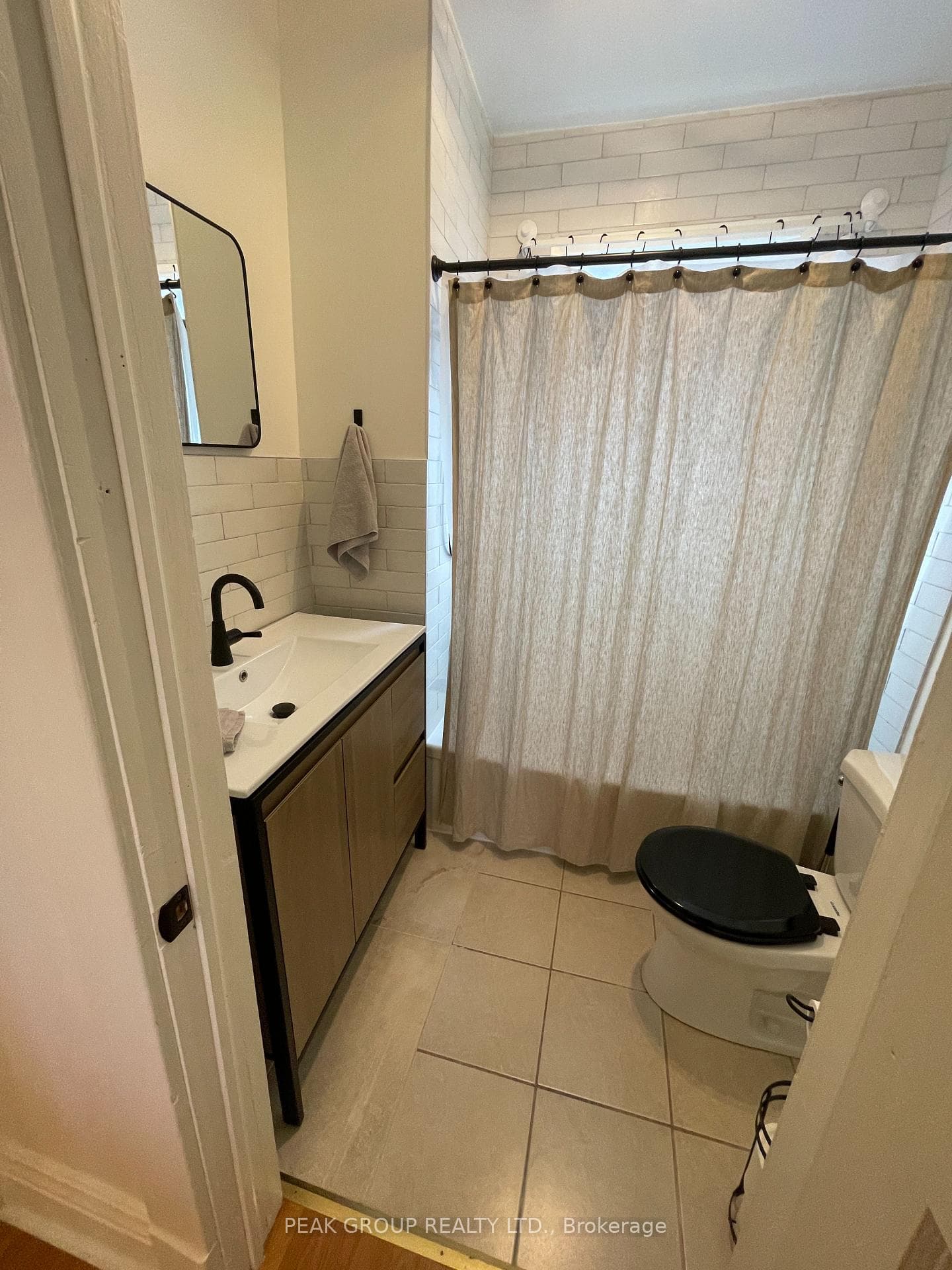 5777 Spring Street photo 17