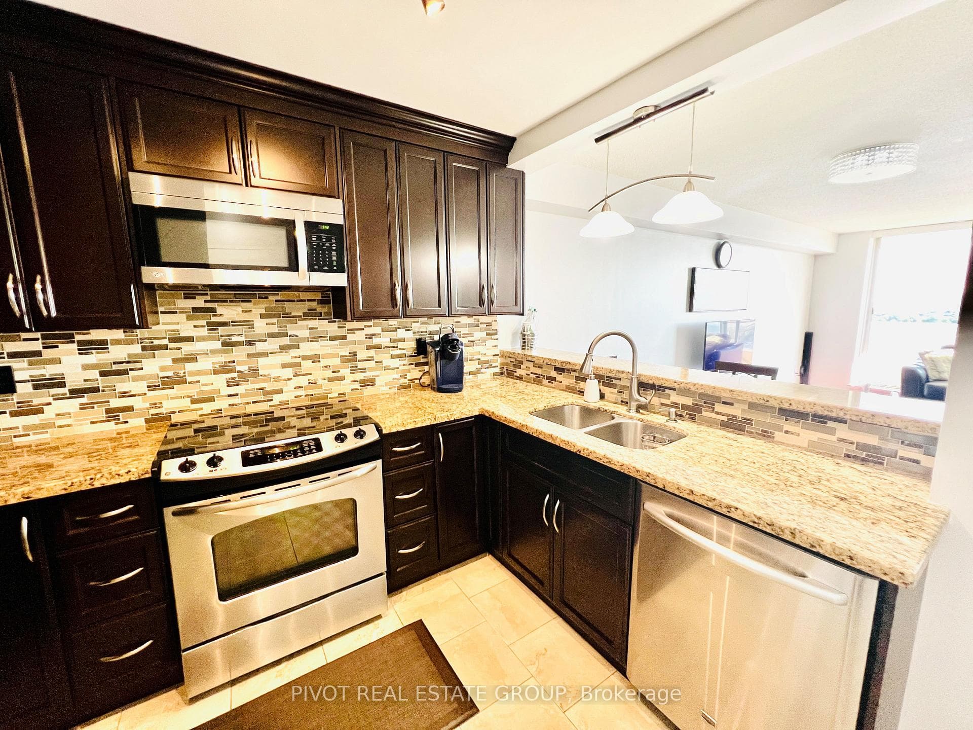 400 Mclevin Avenue Unit 1901 photo 6