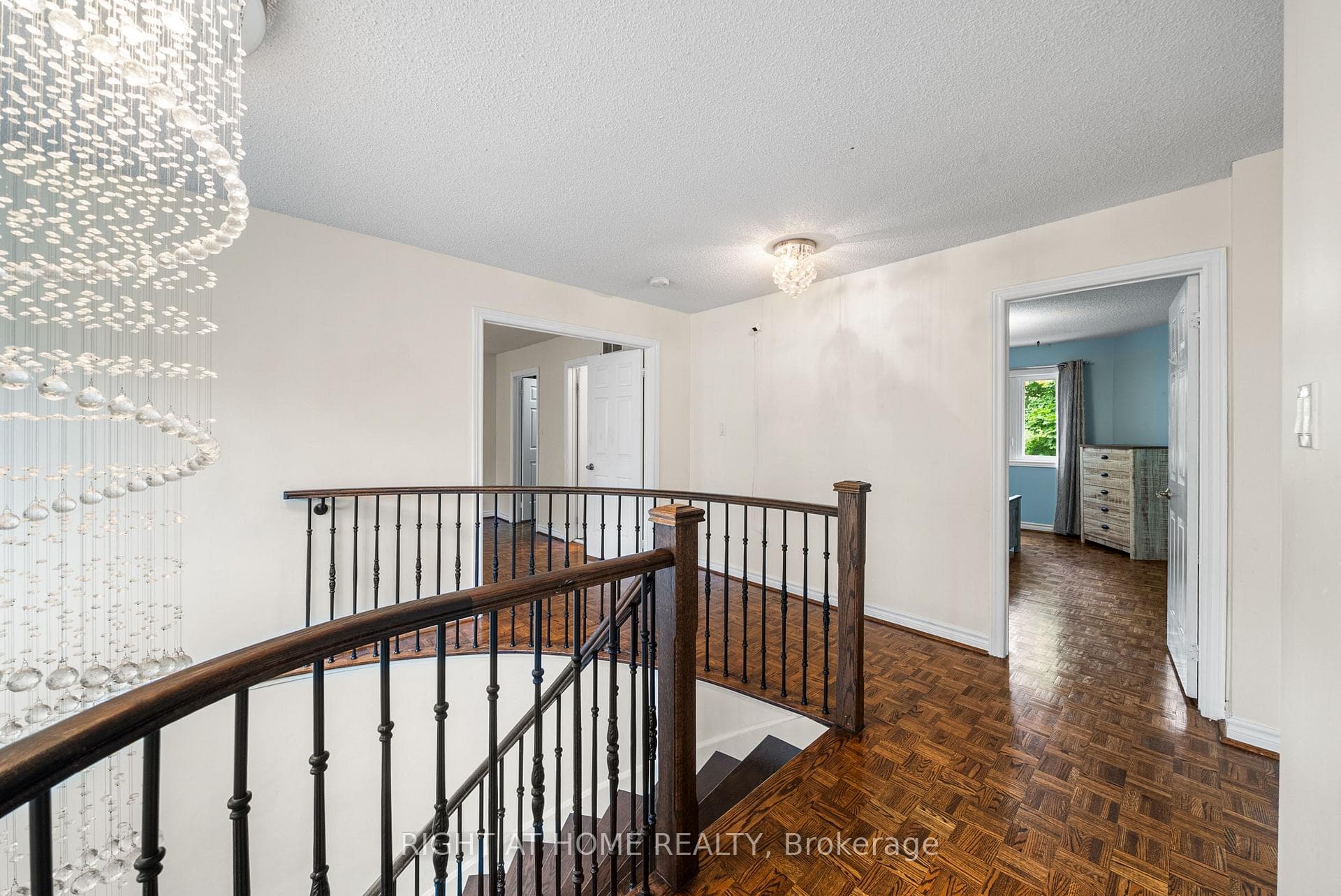 5 Stave Crescent photo 15