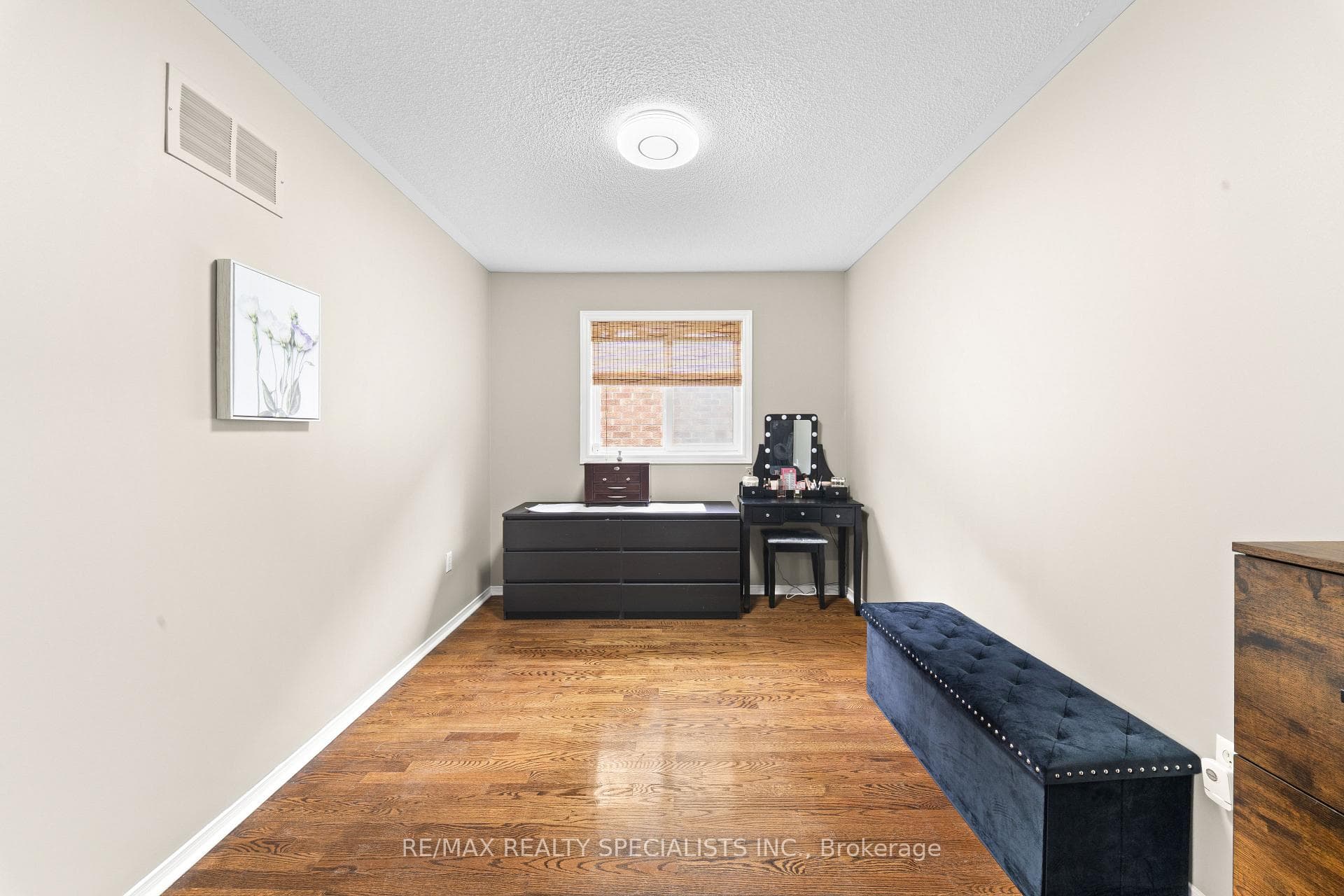 51 Forestgrove Circle photo 14