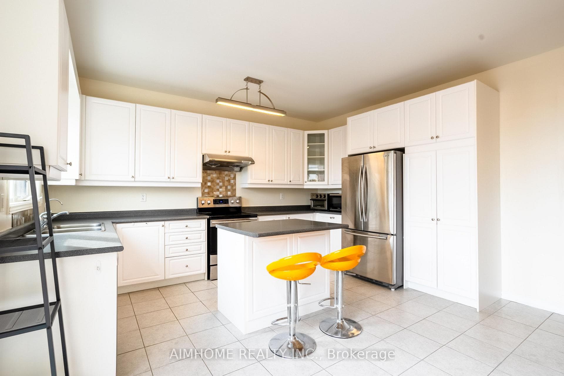 90 Duffin Drive photo 12