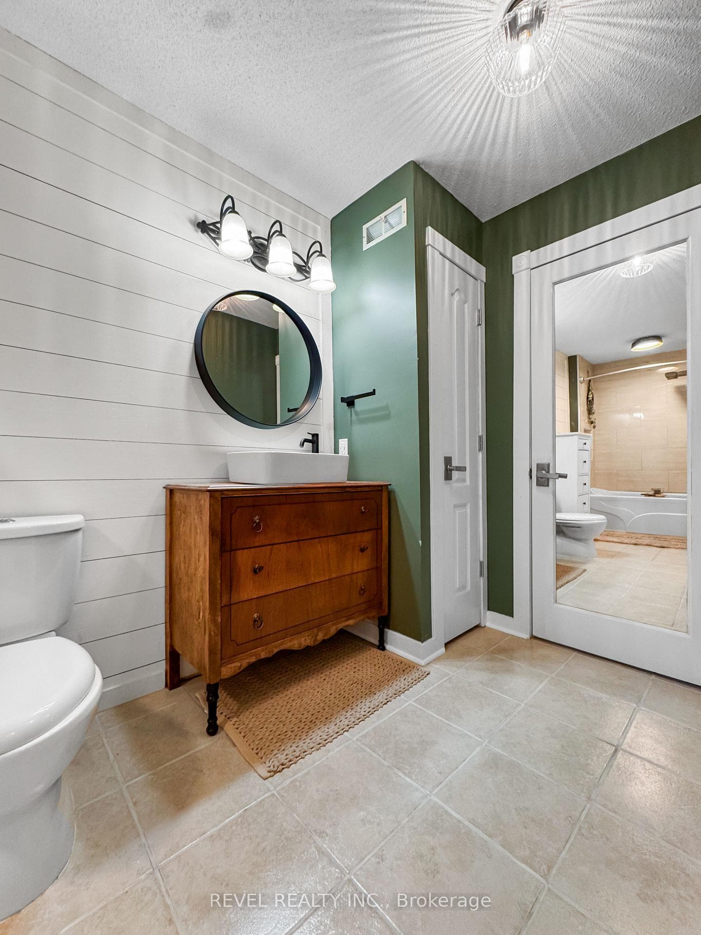 288 Toke Street photo 32