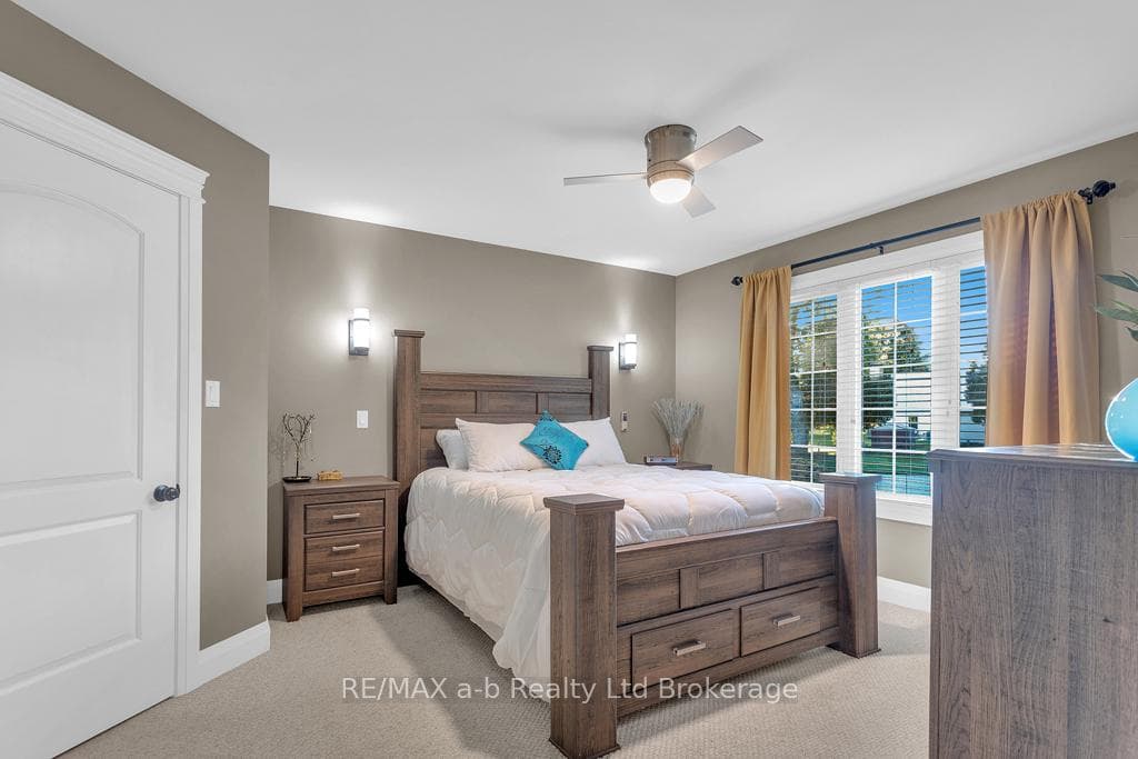 9442 Richmond Road photo 26