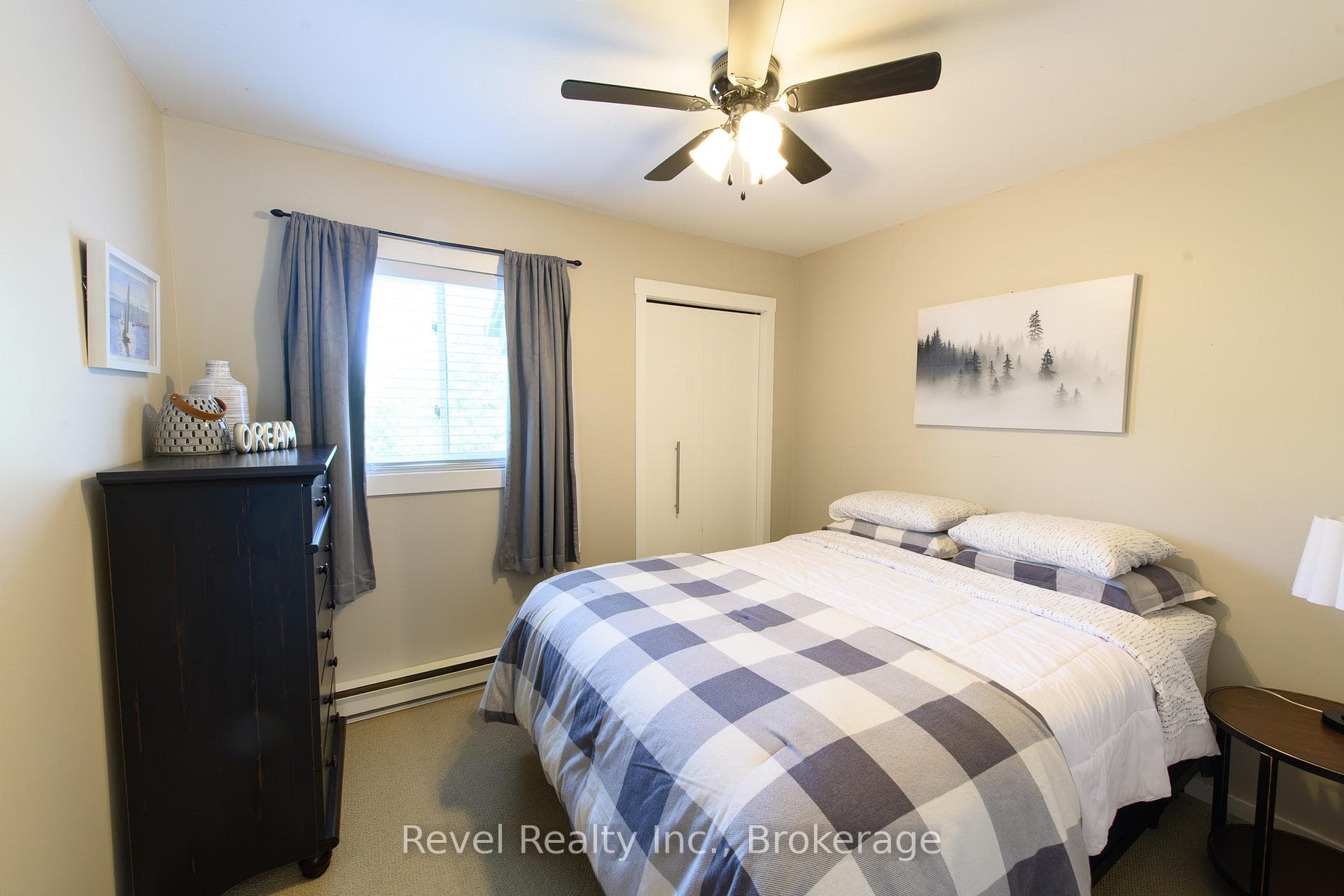 440 Oxbow Crescent photo 18