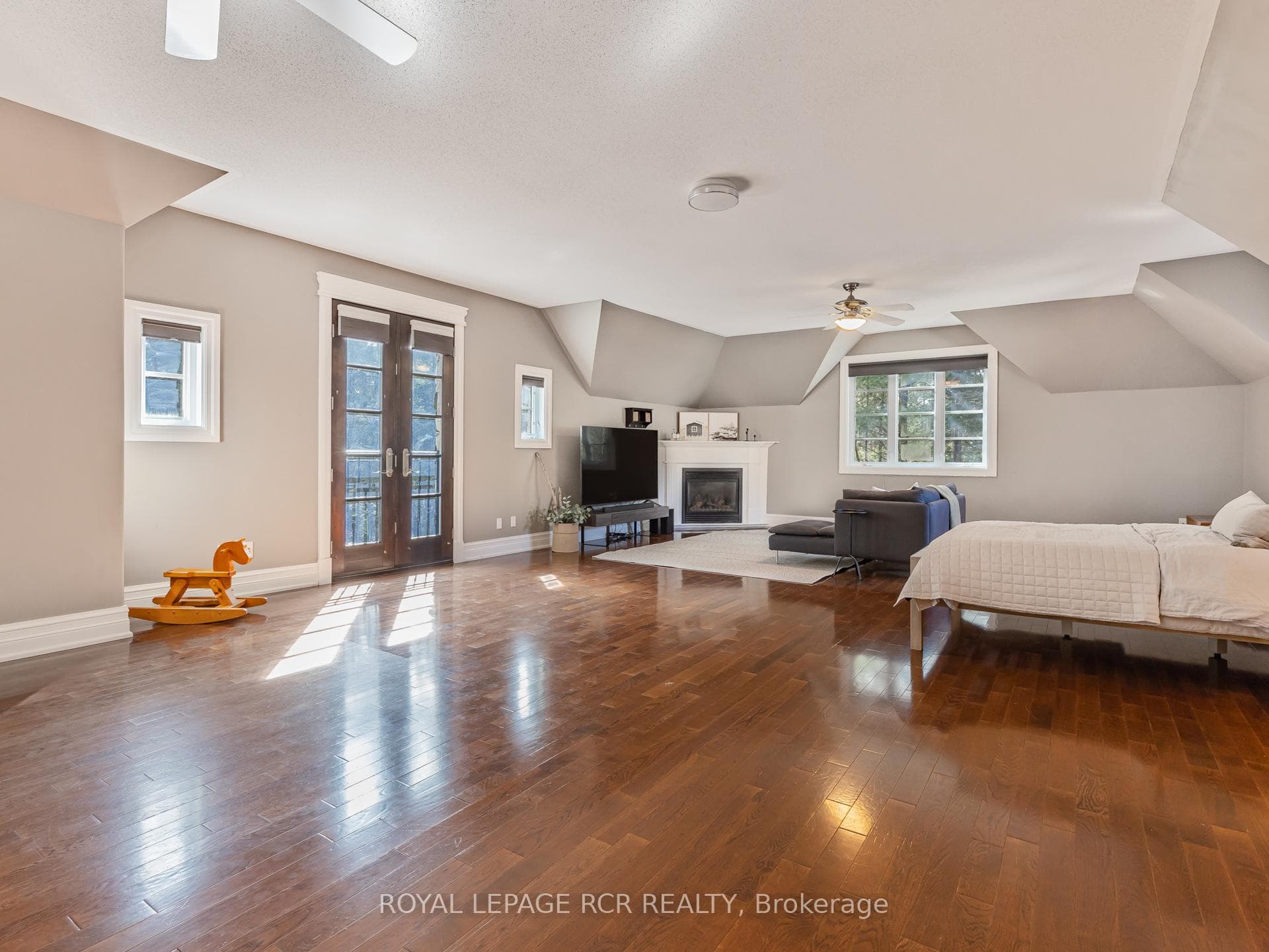 10 Woodlot Court photo 23