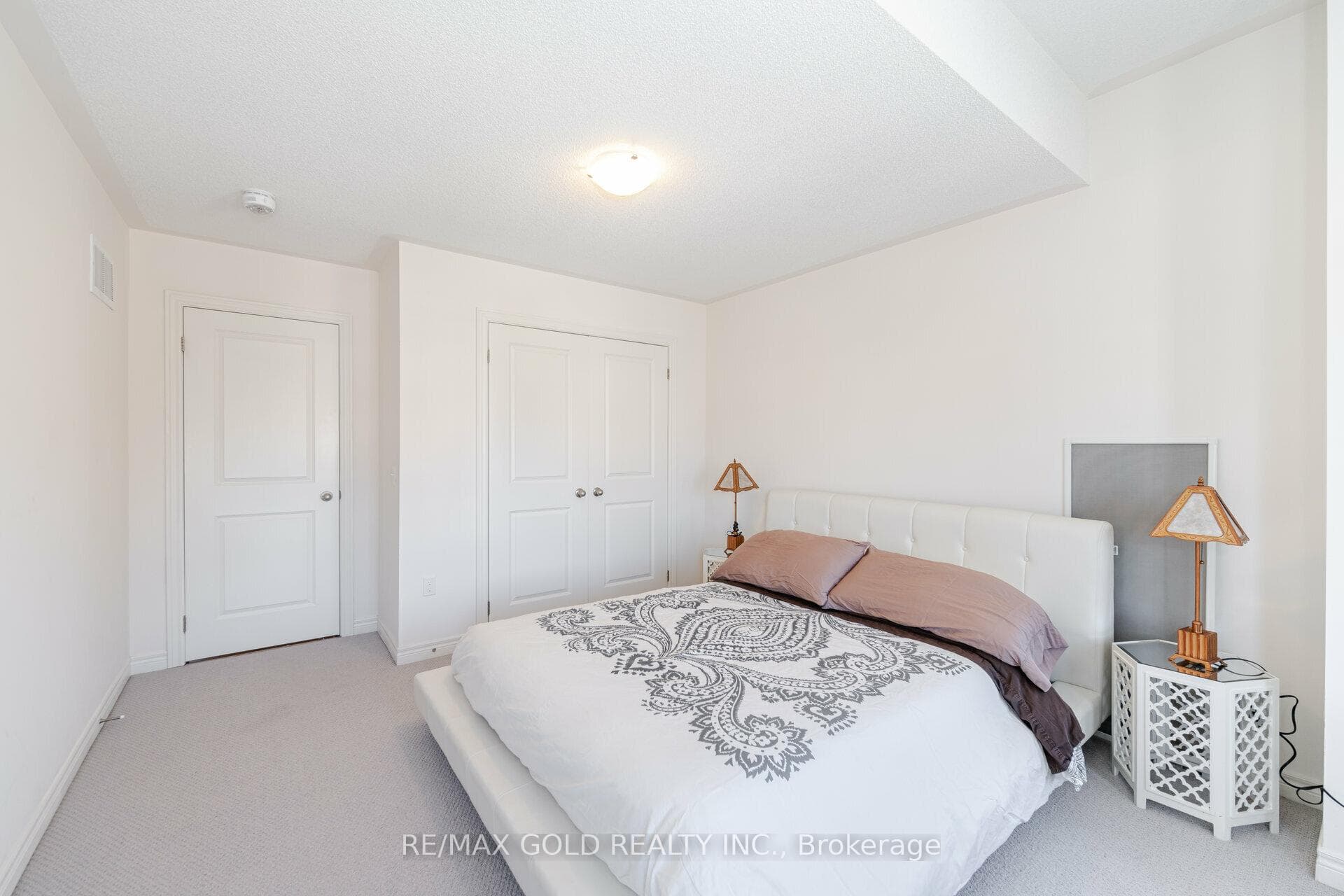 110 Chaumont Drive Unit Upper photo 17