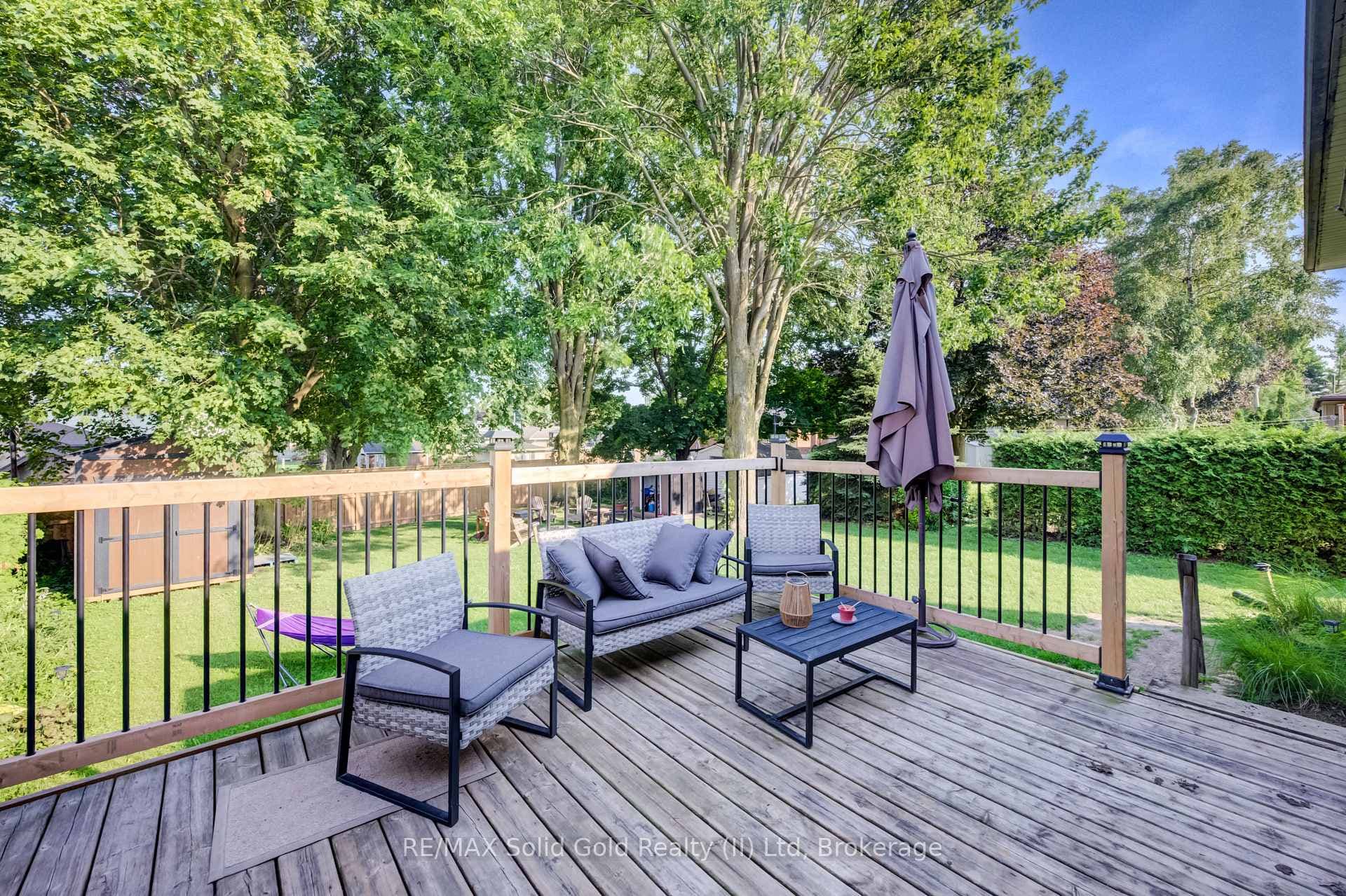 398 Boyne Avenue photo 33