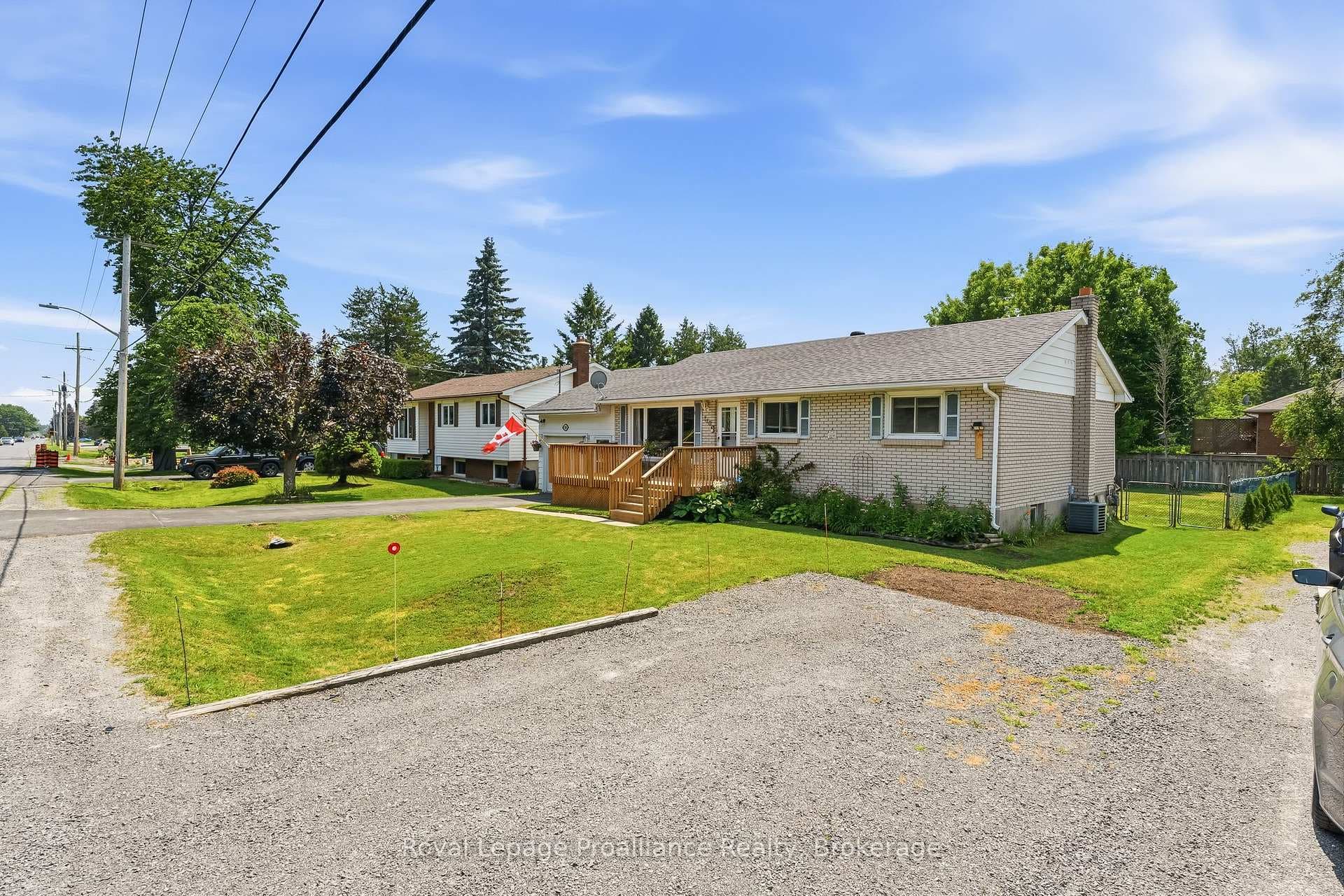 110 Ontario Street photo 3