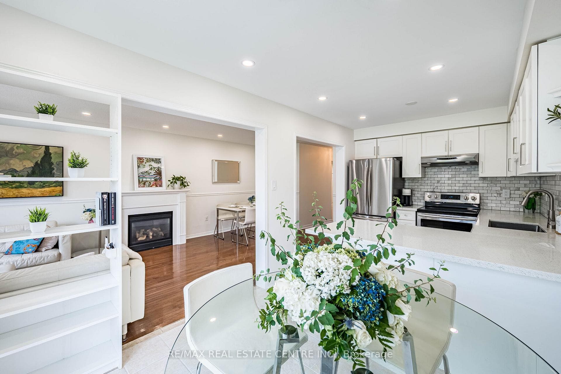 130 Fencerow Drive photo 19