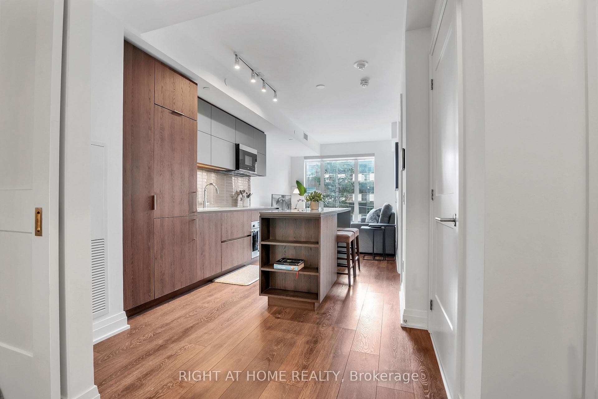 21 Park Street Unit 512 photo 9