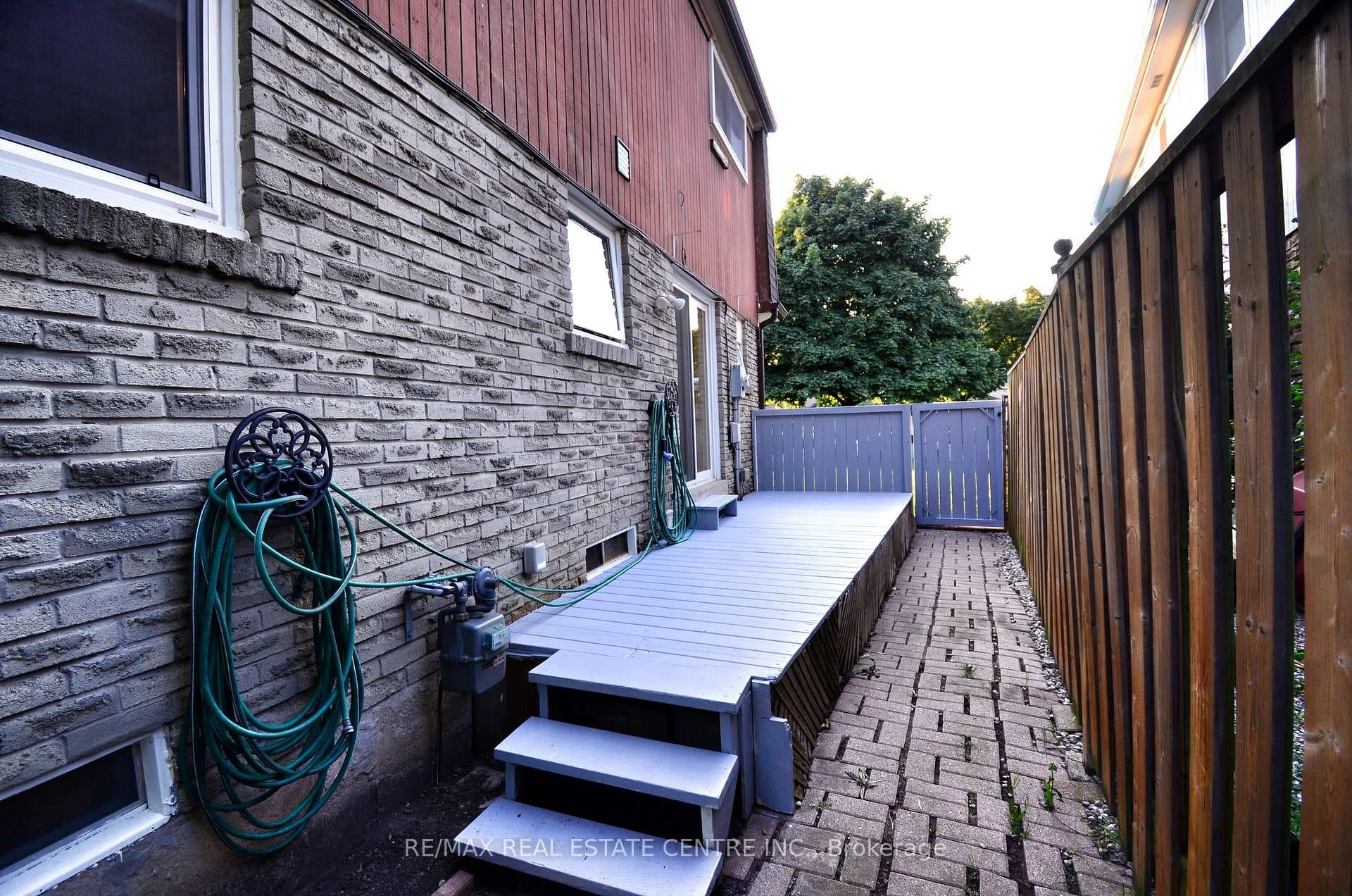 7 Lacewood Crescent photo 22
