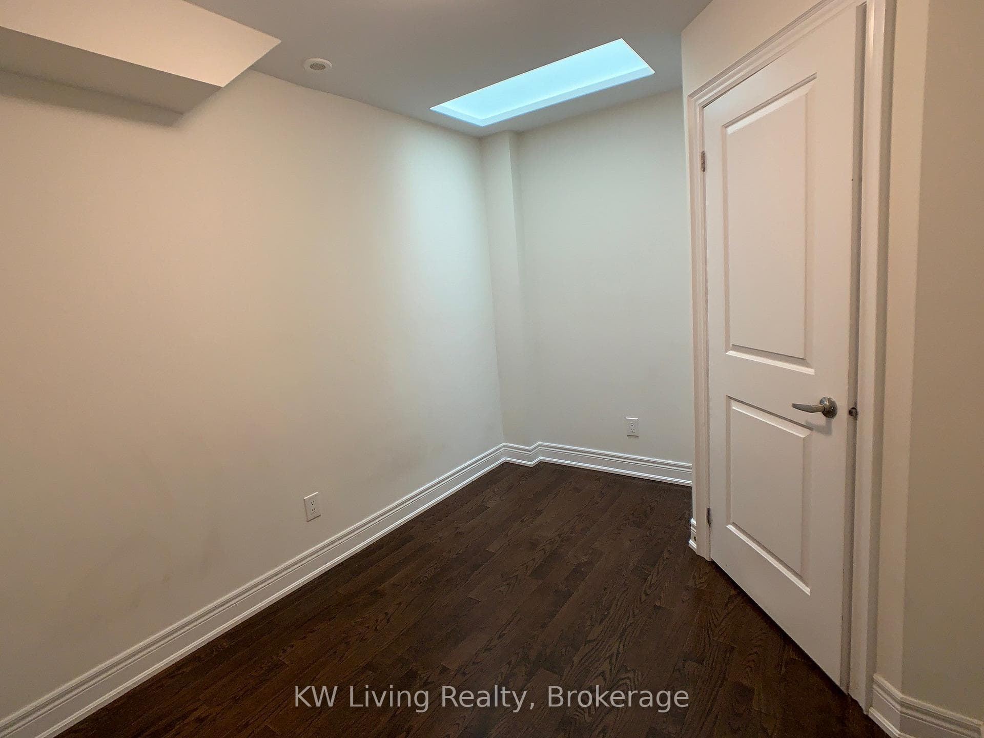 50 Hargrave Lane Unit 5 photo 4