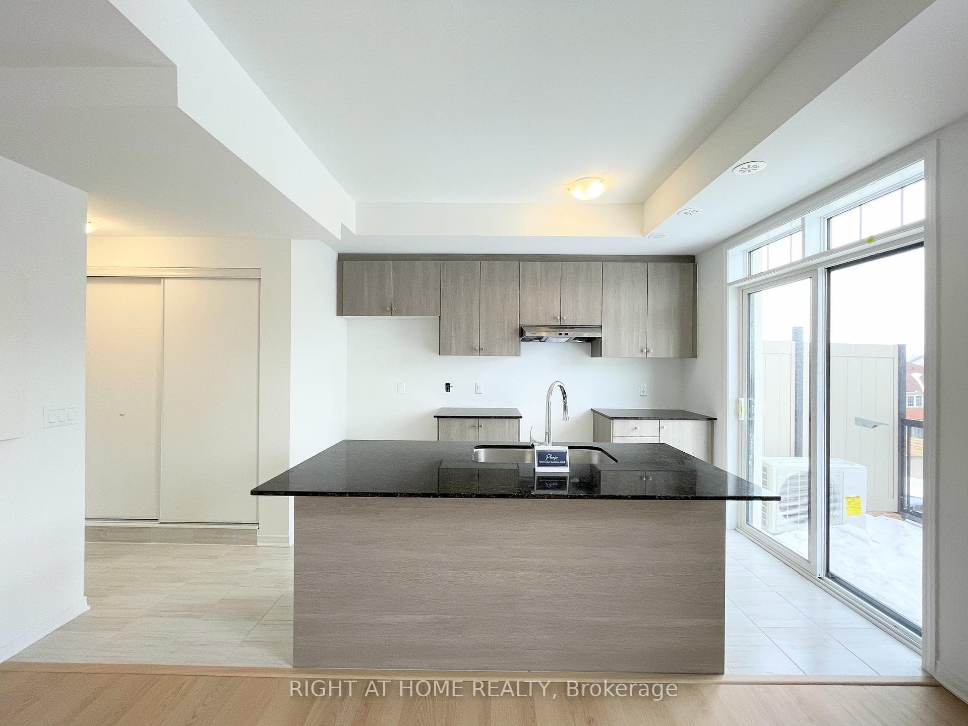 4320 EBENEZER Road Unit 6 photo 12