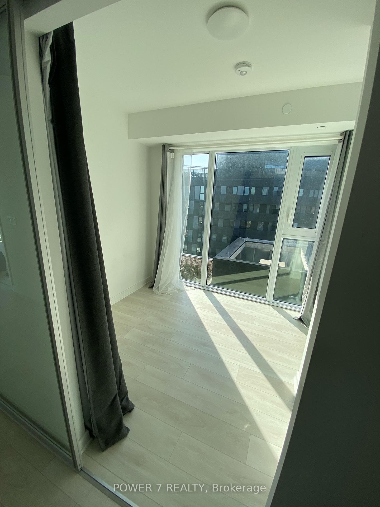 8 Tippett Road Unit 1309 photo 10