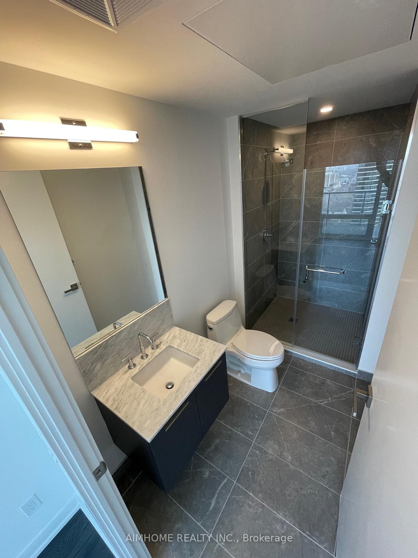 3 Gloucester Street Unit 3609 photo 7