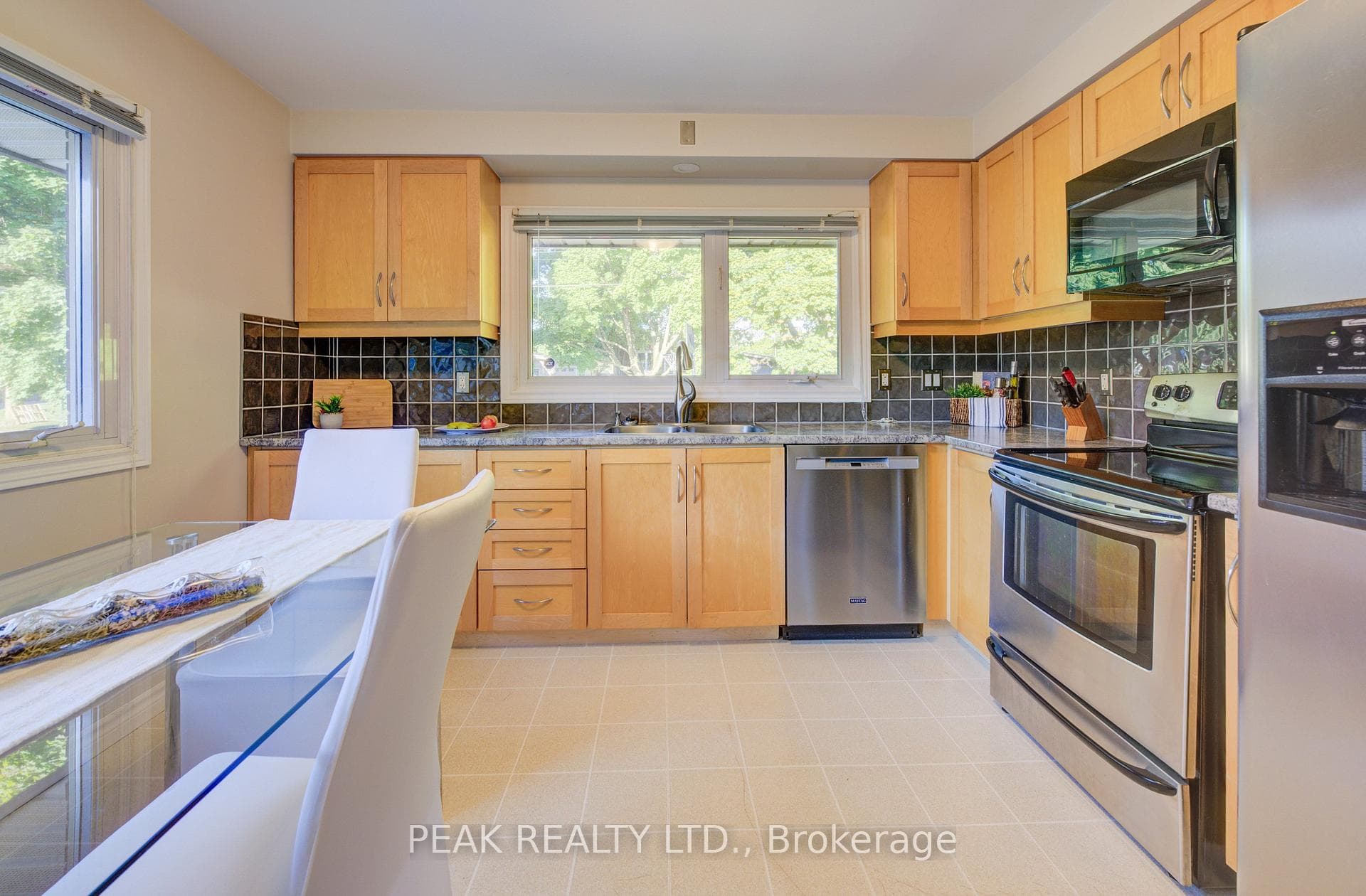 57 Massey Avenue photo 18