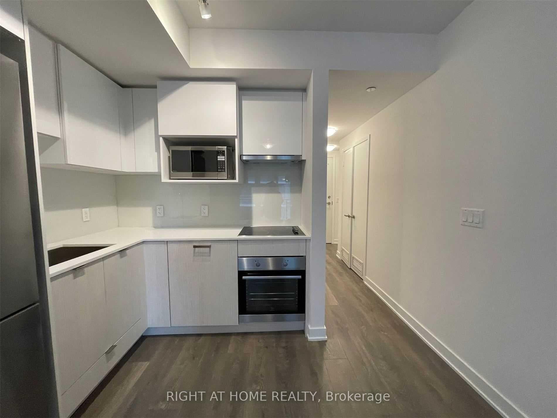 195 Redpath Avenue Unit 3214 photo 2