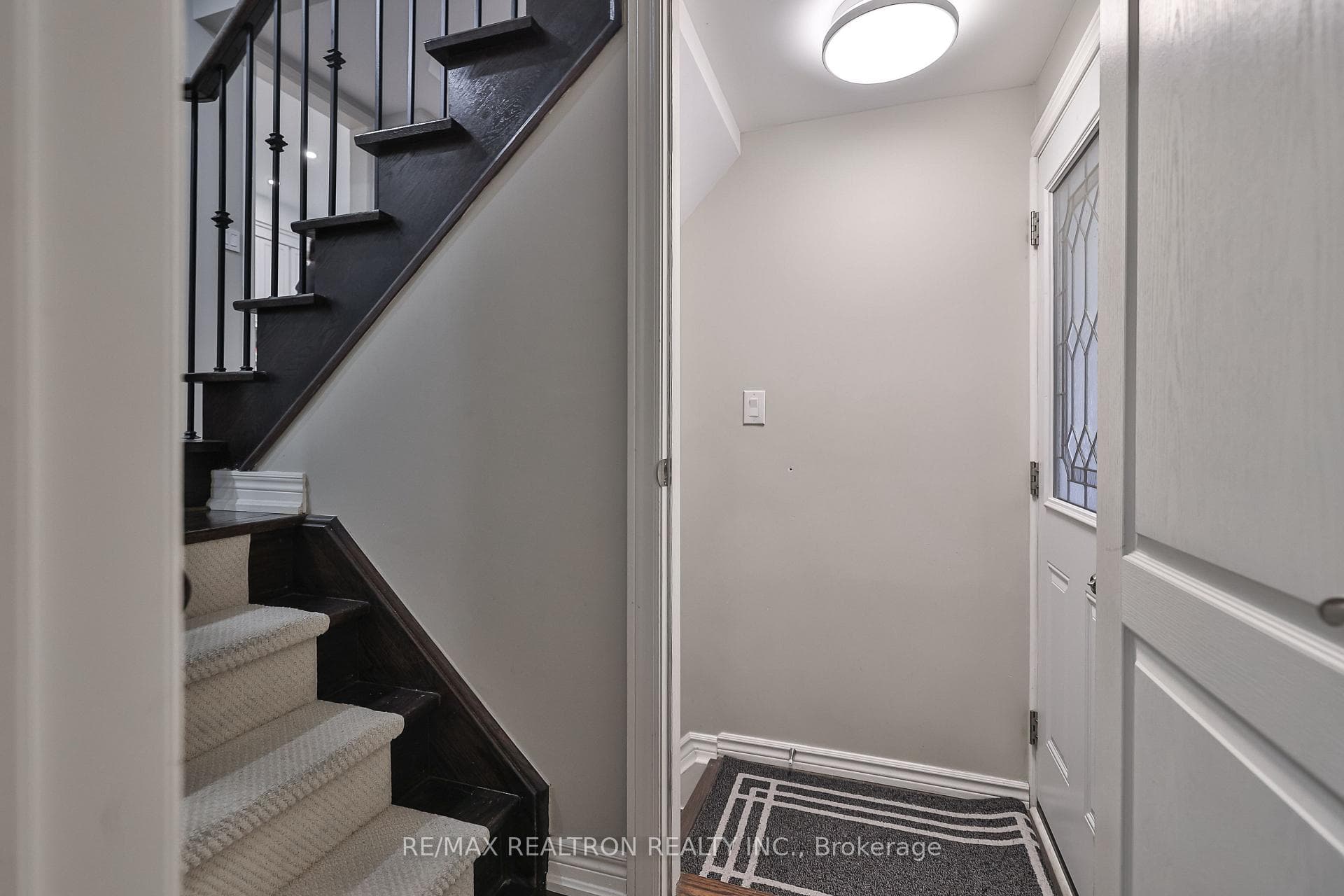 42 Southvale Drive photo 21