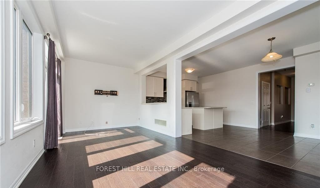 70 Hanson Crescent photo 10