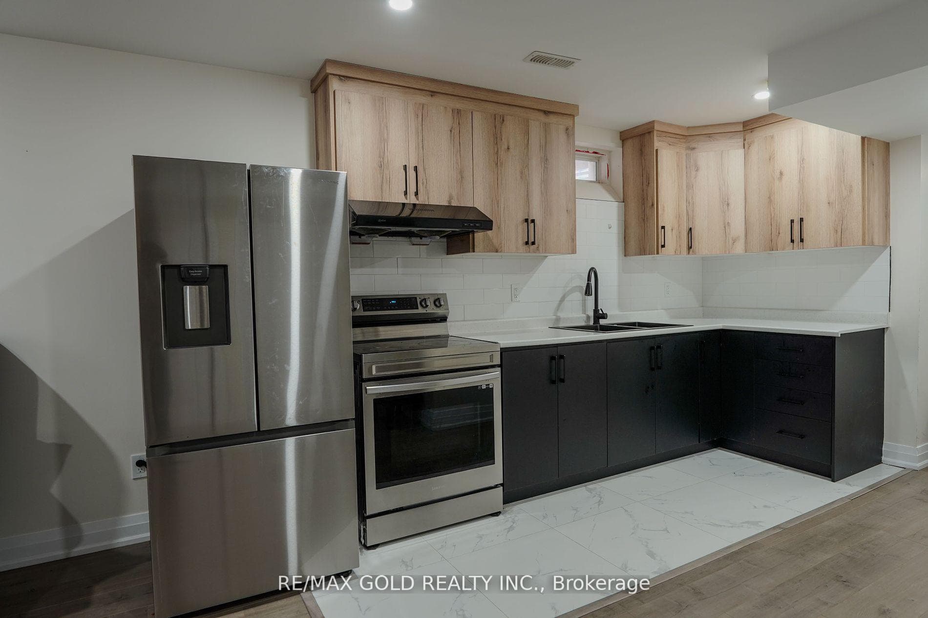 114 Eberly Woods Drive photo 38